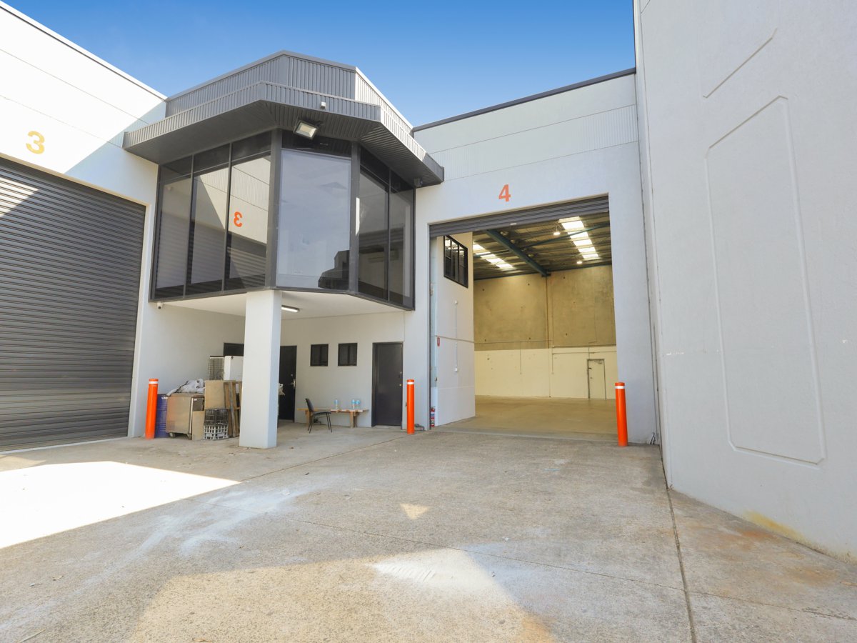 Unit 4/86 Heathcote Road, MOOREBANK